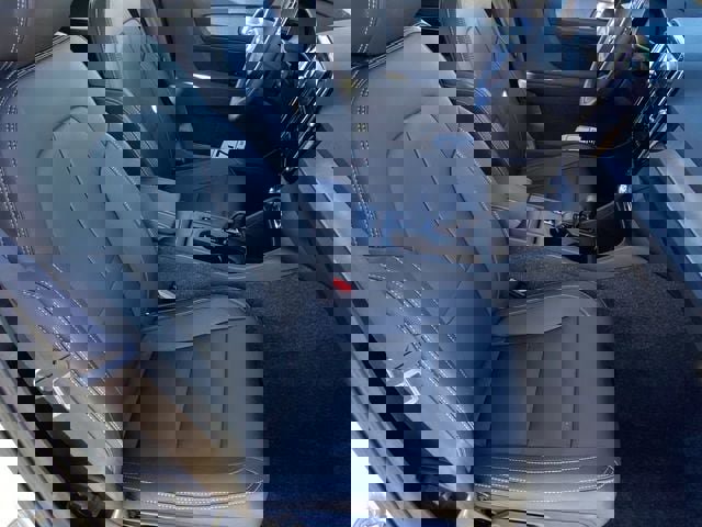 Certified 2025 Volvo XC40 B5 Core w/ Protection Package Premier image 12