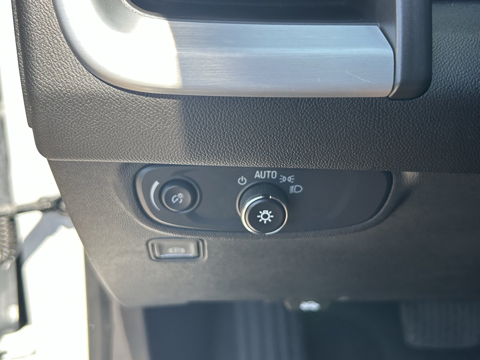 Certified 2024 GMC Terrain SLE FWD image 33