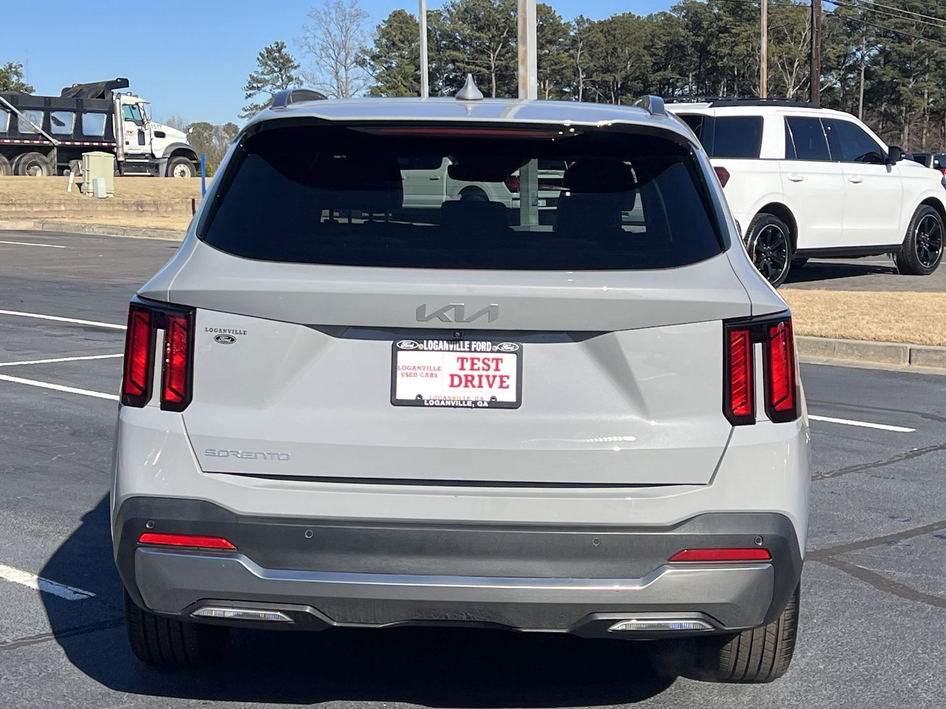 Used 2025 Kia Sorento S w/ Panoramic Sunroof Package image 24