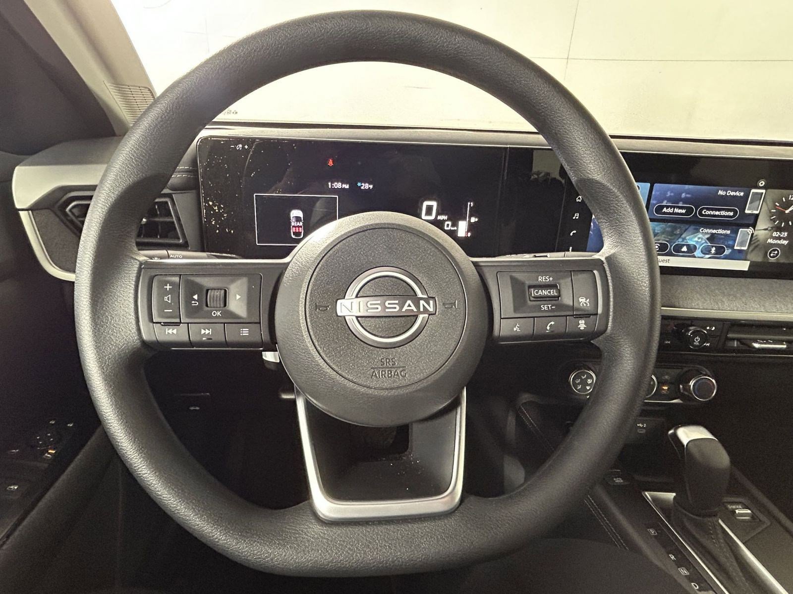 Used 2025 Nissan Kicks SV w/ Illumination Package image 18