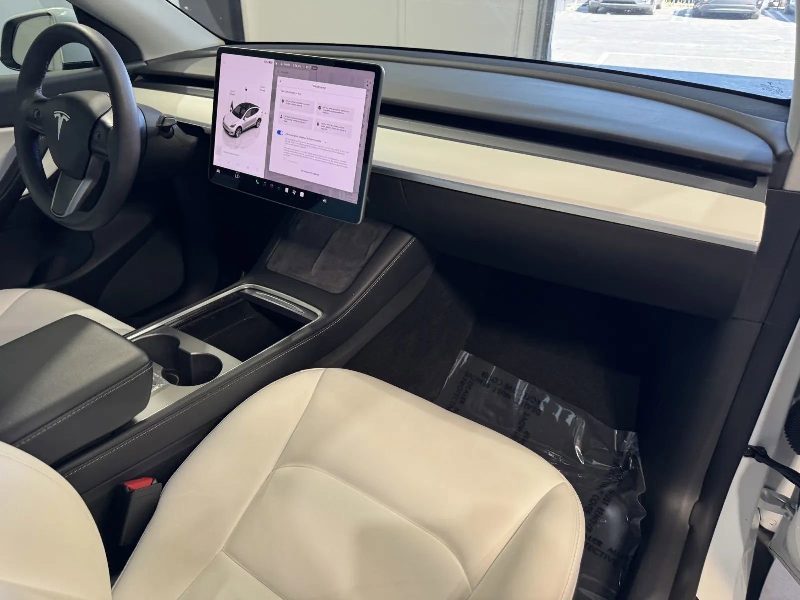 Used 2022 Tesla Model Y Long Range image 5