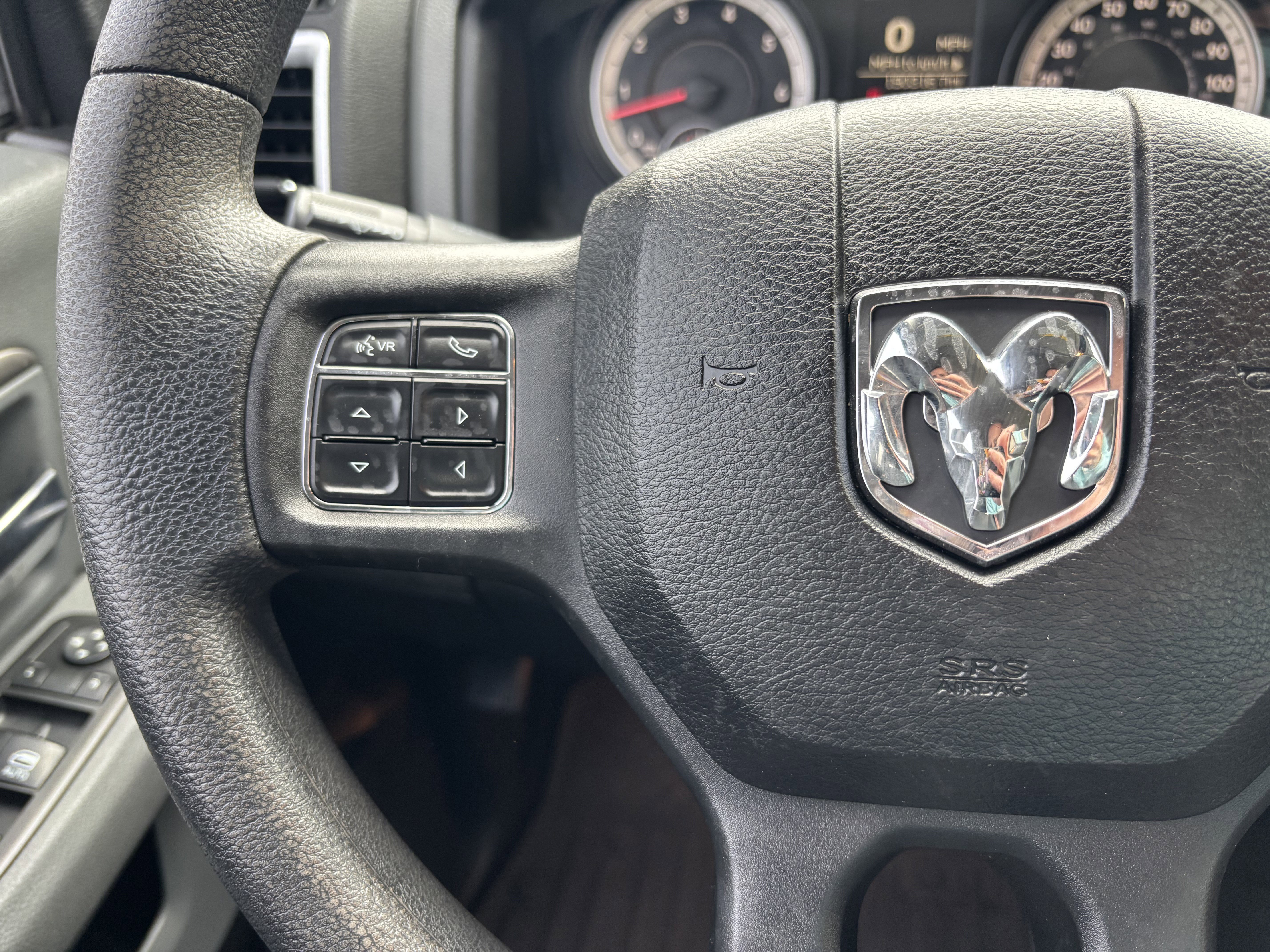 Used 2014 RAM 1500 Classic SLT AWD/4WD image 18