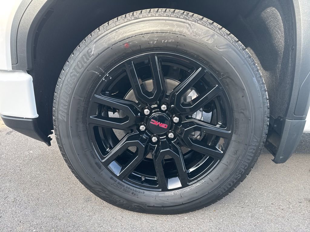 New 2026 GMC Sierra 1500 Elevation image 31