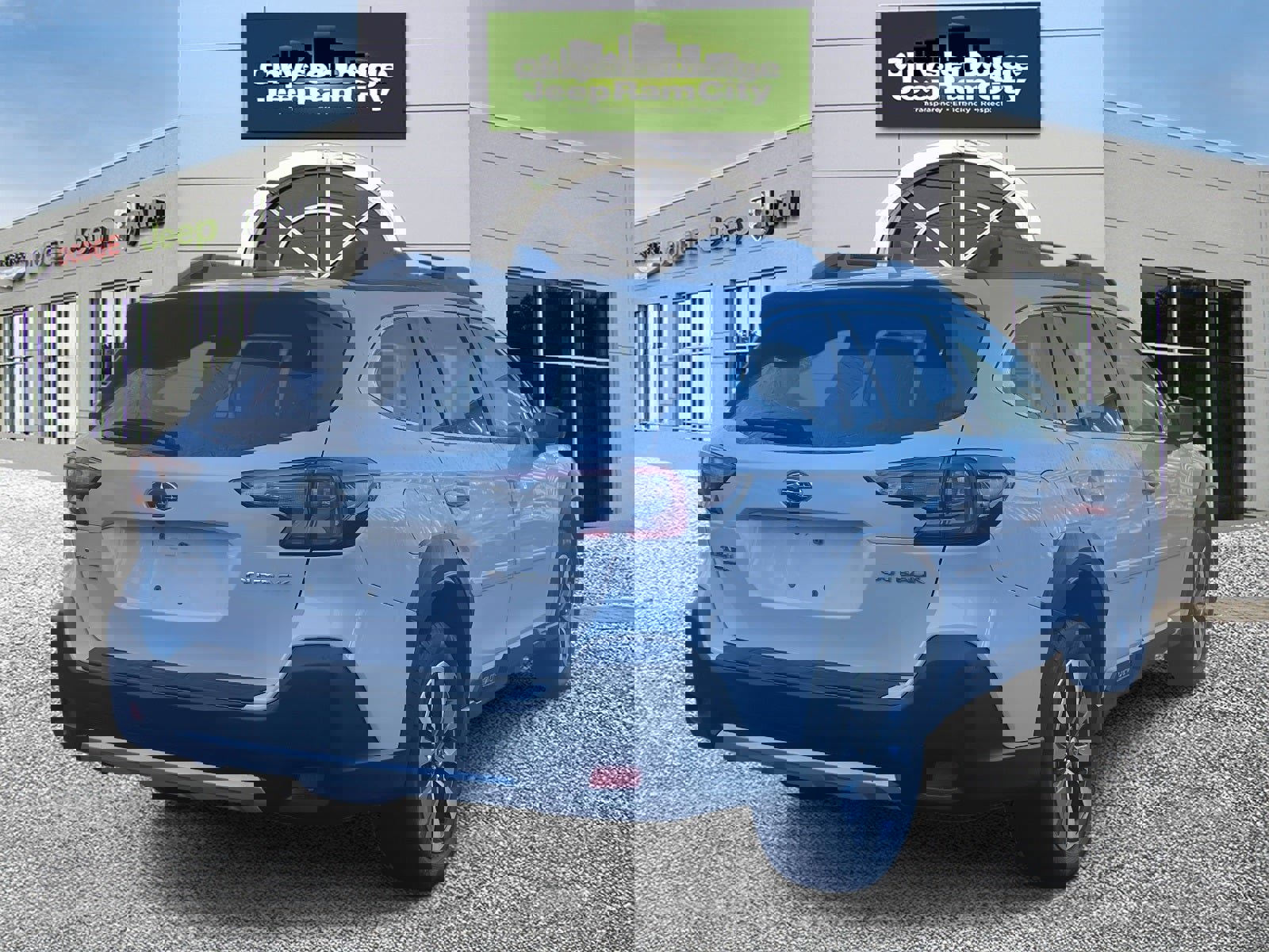 Used 2023 Subaru Outback Limited image 6