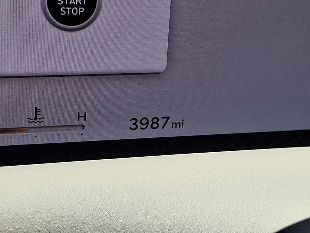 Used 2025 Genesis G80 2.5T Sport Prestige image 13