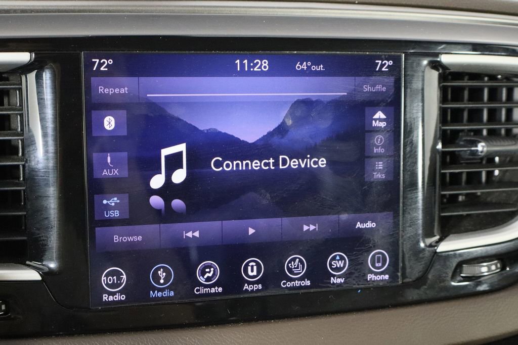 Used 2018 Chrysler Pacifica Touring-L image 32