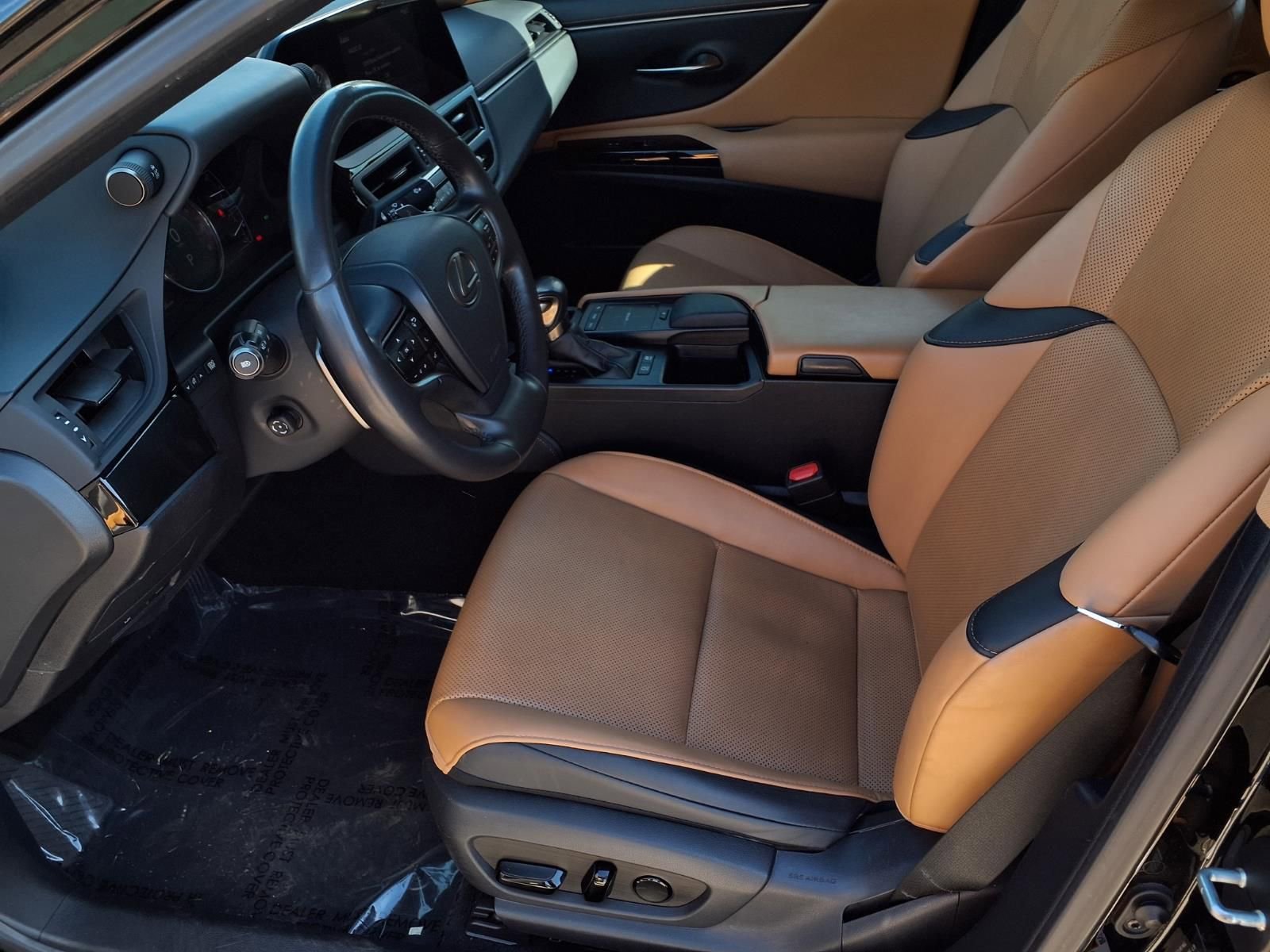 Used 2022 Lexus ES 300h w/ Premium Package image 15