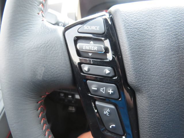 Used 2025 Nissan Frontier PRO-4X AWD/4WD image 21