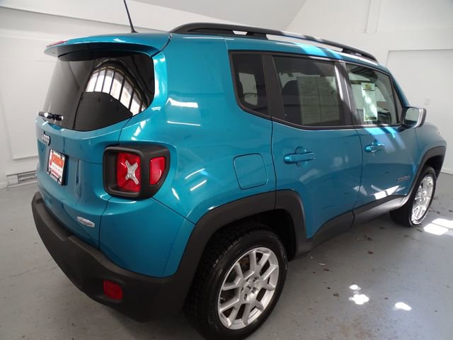 Certified 2022 Jeep Renegade Latitude AWD/4WD image 22