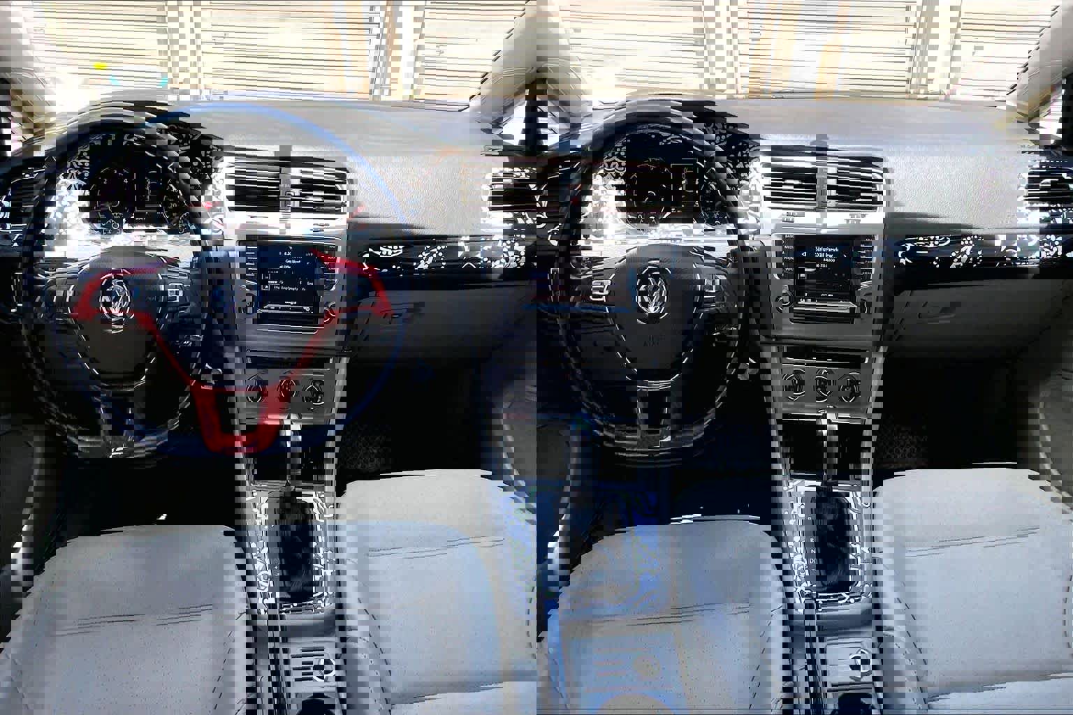 Used 2015 Volkswagen Golf TDI S FWD image 16