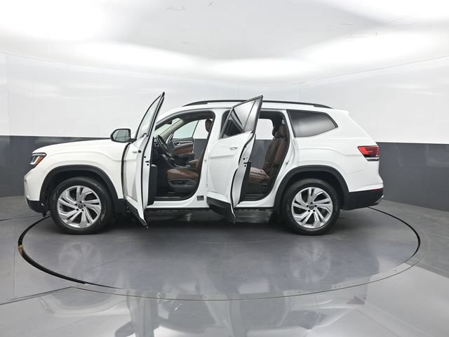 Used 2022 Volkswagen Atlas SE w/ Panoramic Sunroof Package FWD image 38