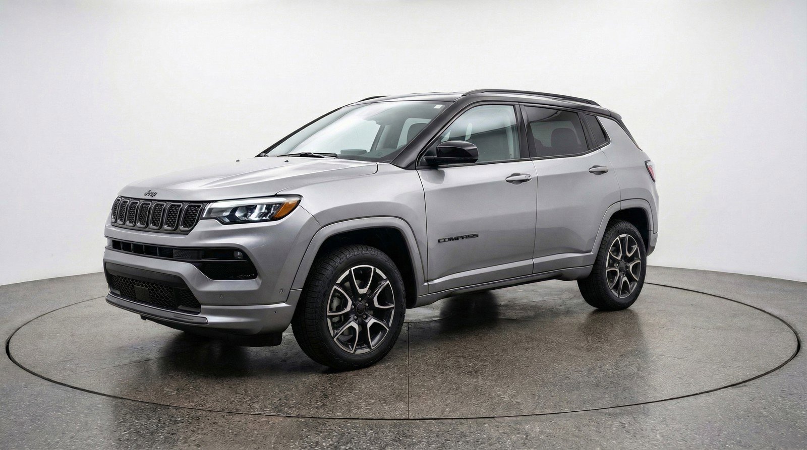 Used 2025 Jeep Compass Trailhawk AWD/4WD image 3