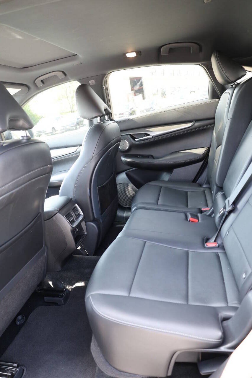 Used 2023 INFINITI QX55 Essential AWD/4WD image 17