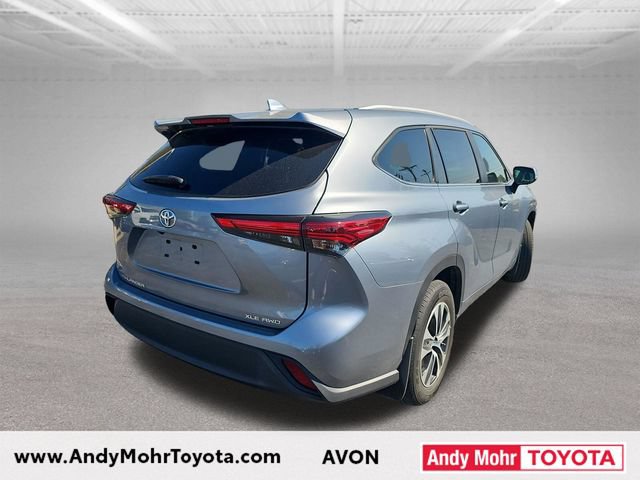 Used 2023 Toyota Highlander XLE AWD/4WD image 7