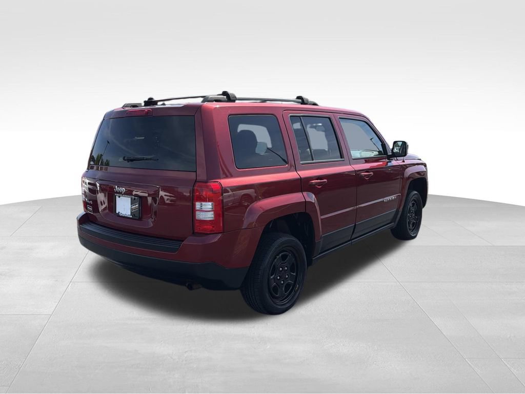 Used 2016 Jeep Patriot Sport w/ Power Value Group AWD/4WD image 3
