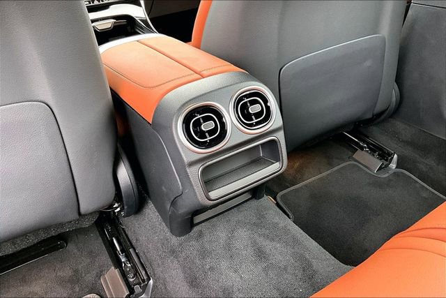 Used 2025 Mercedes-Benz C 300 4MATIC Sedan image 13