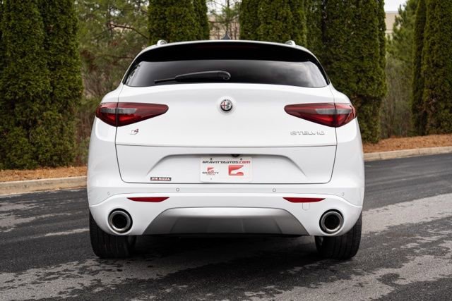 Used 2021 Alfa Romeo Stelvio Ti w/ Premium Package image 9