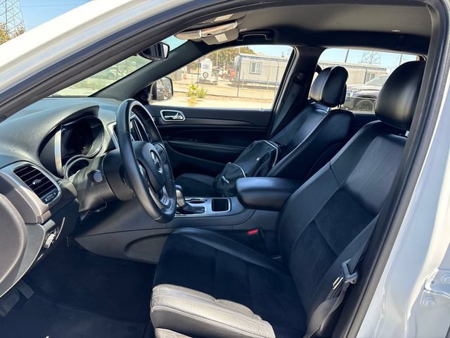 Used 2018 Jeep Grand Cherokee Altitude AWD/4WD image 7