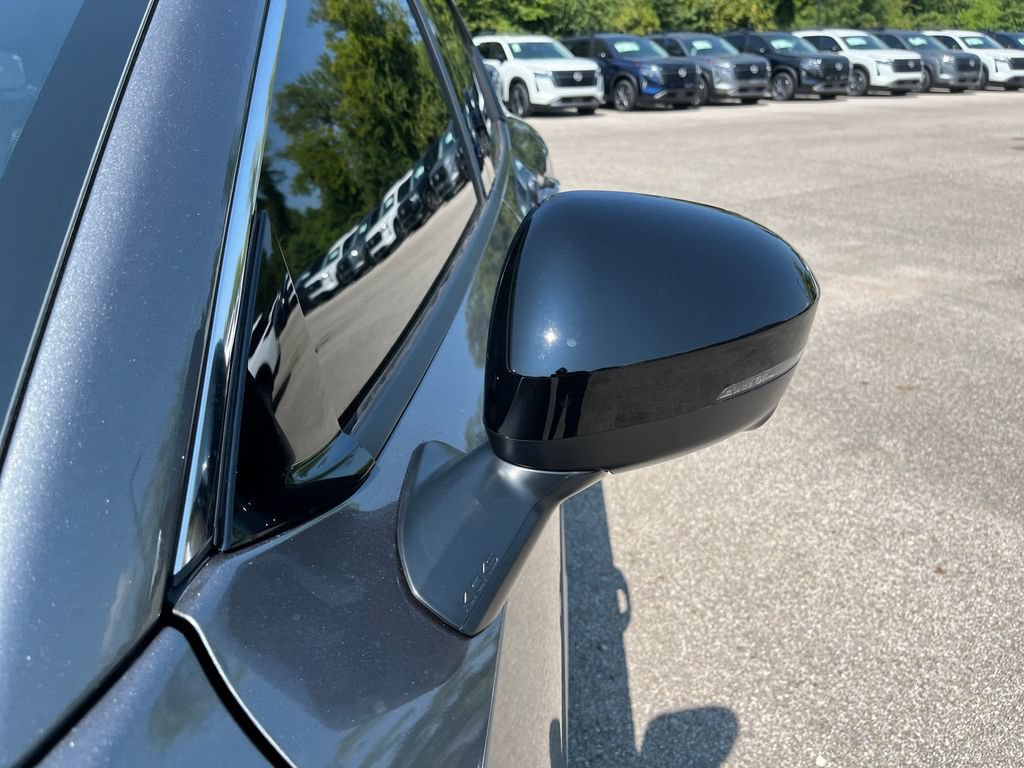 New 2027 Nissan Kicks SR w/ SR Premium Package FWD image 33
