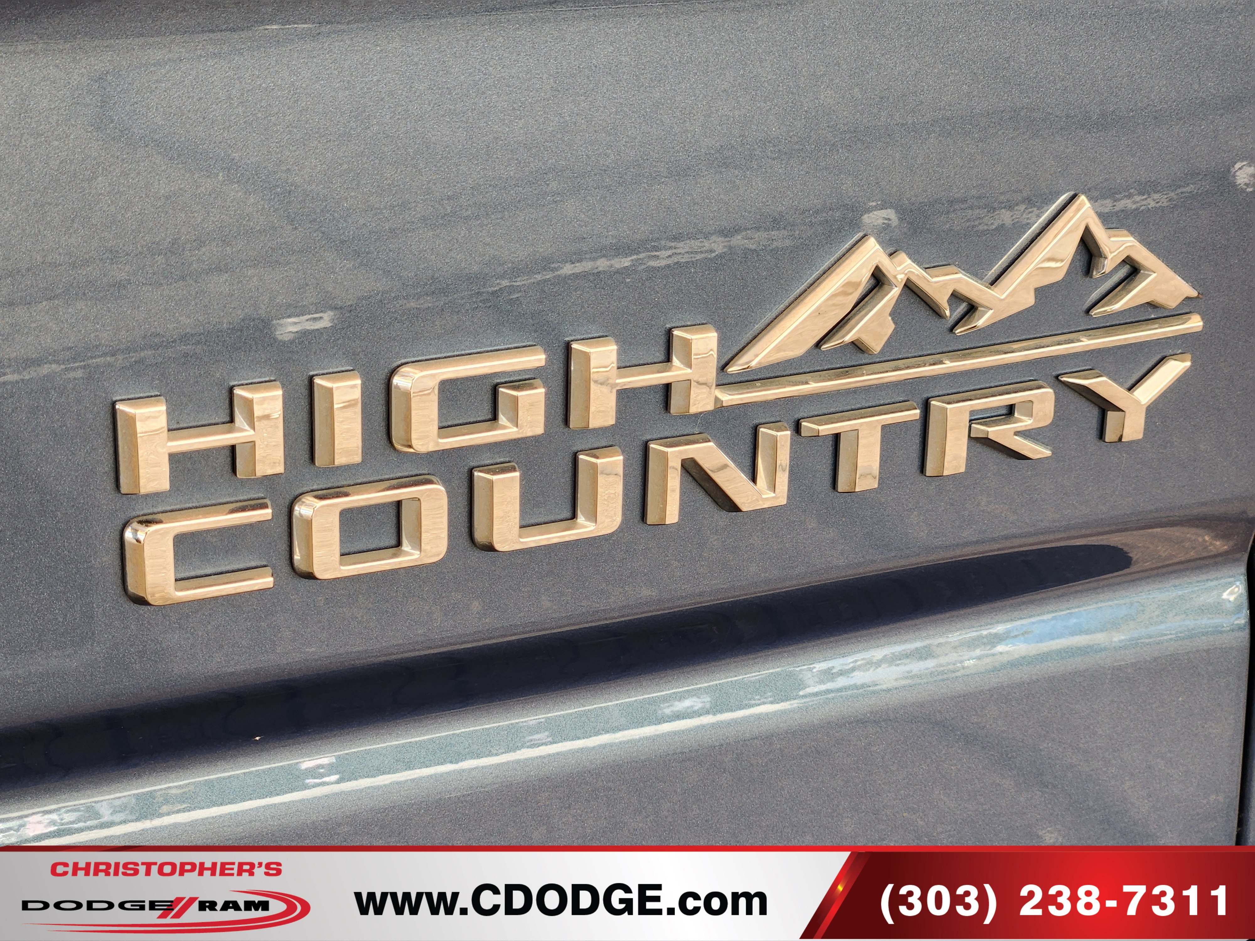 Used 2024 Chevrolet Silverado 2500 High Country w/ High Country Premium Package AWD/4WD image 22