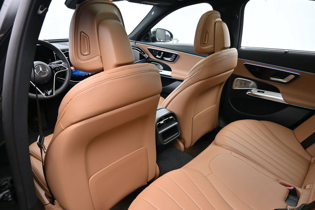 Used 2026 Mercedes-Benz E 450 4MATIC Sedan image 8