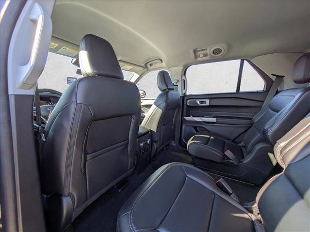 Used 2022 Ford Explorer XLT w/ Equipment Group 202A image 18