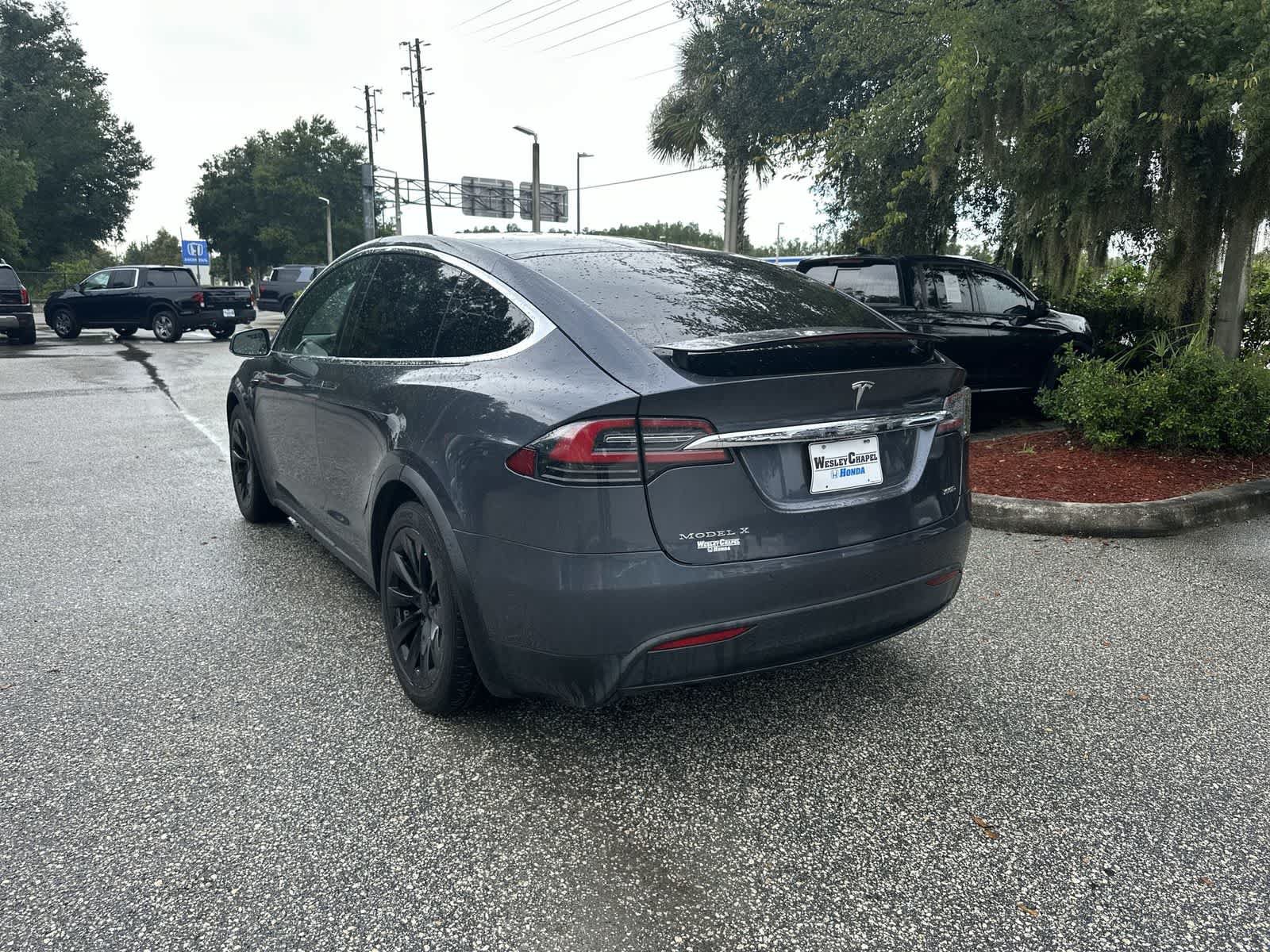 Used 2018 Tesla Model X 100D AWD/4WD image 4