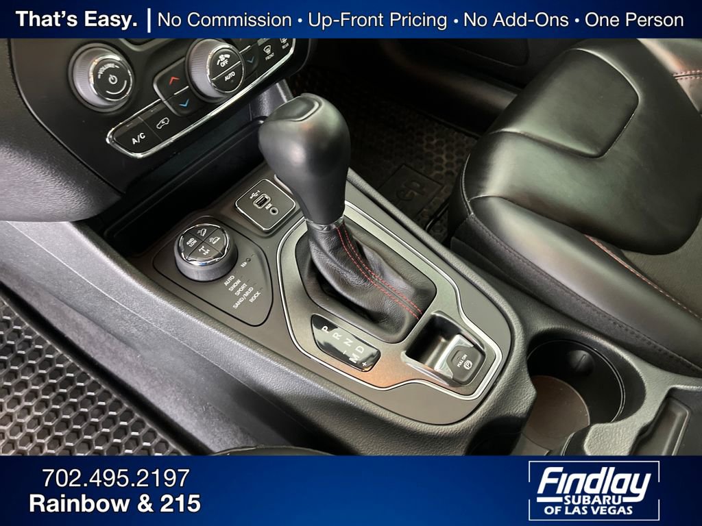 Used 2022 Jeep Cherokee Trailhawk w/ Comfort/Convenience Group image 27