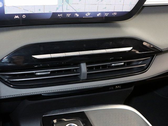 New 2026 Buick Enclave Preferred w/ LPO, Floor Liner Package image 22