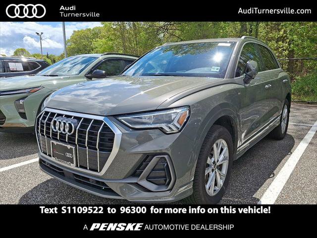 Certified 2025 Audi Q3 2.0T Premium w/ Convenience Package