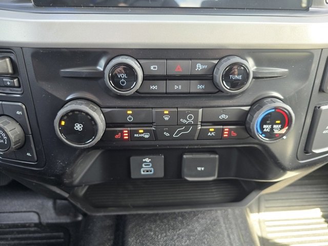 New 2025 Ford F350 XLT w/ Black Appearance Package image 17