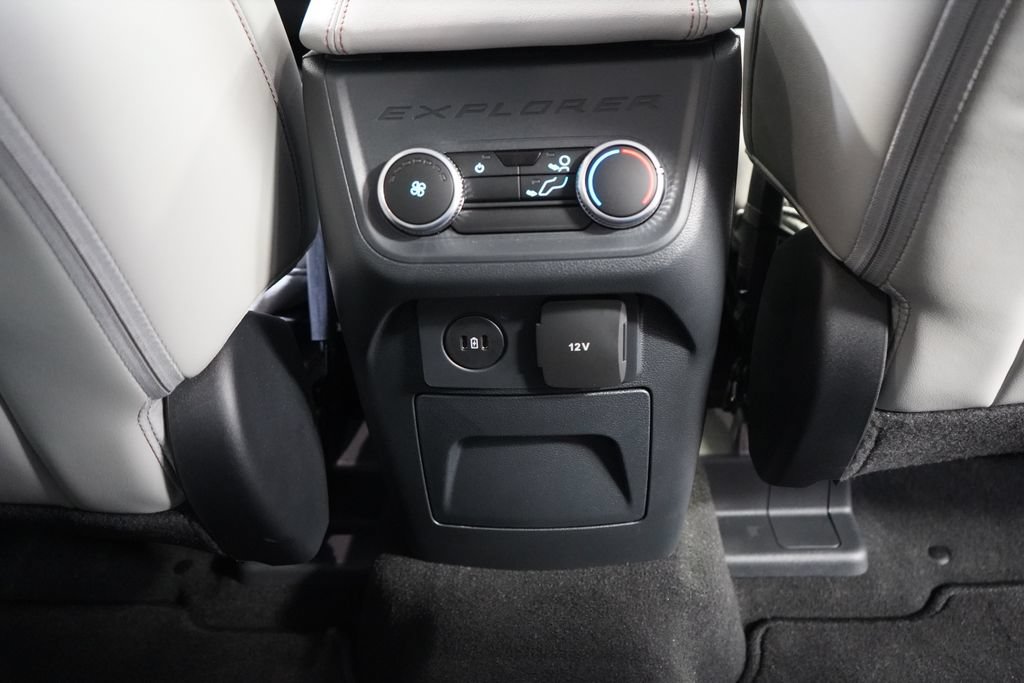 New 2026 Ford Explorer Active w/ Active Comfort Package AWD/4WD image 24