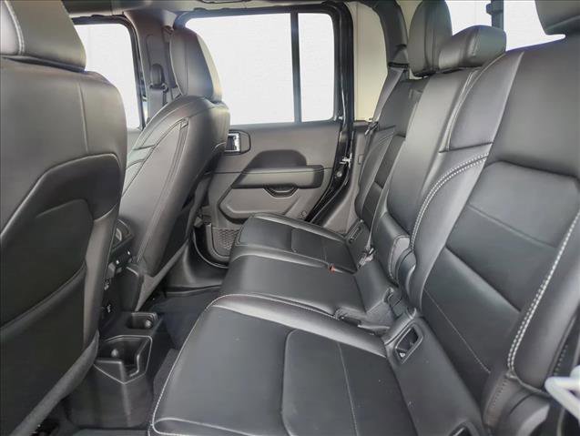 Used 2022 Jeep Gladiator Overland w/ Popular Equipment Package image 18