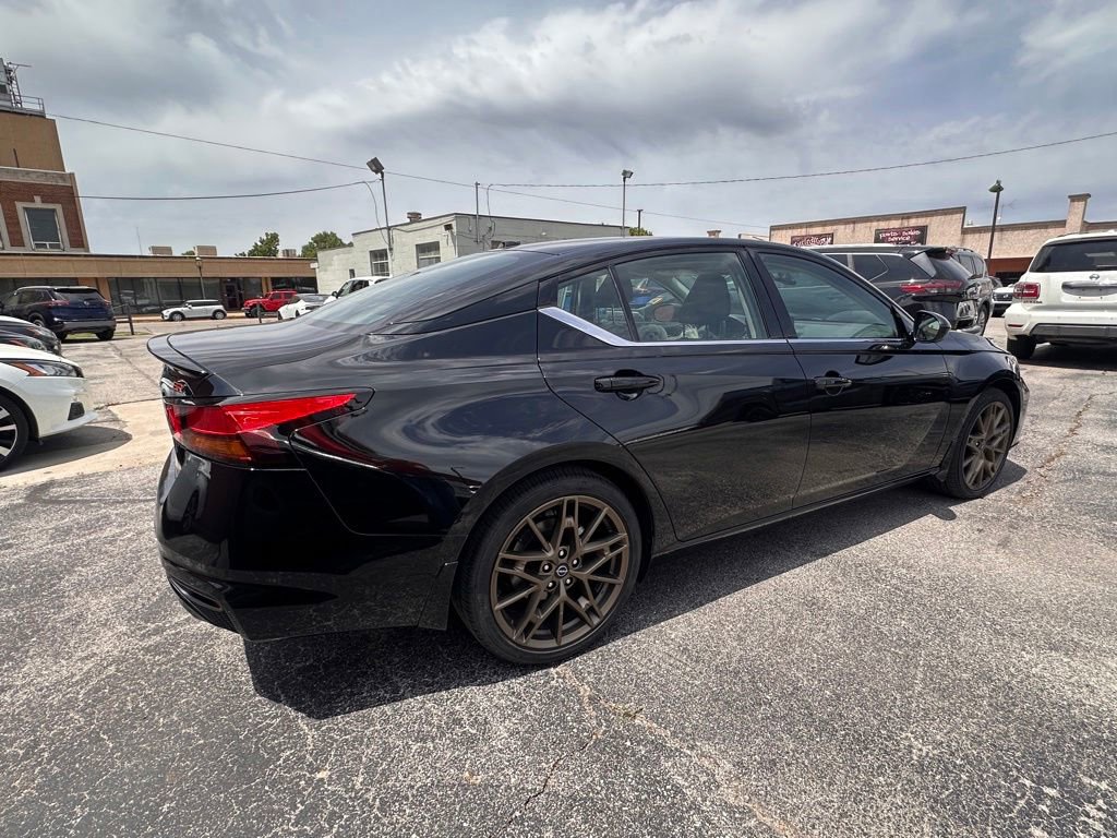 Certified 2025 Nissan Altima 2.5 SR w/ SR Premium Package FWD image 8