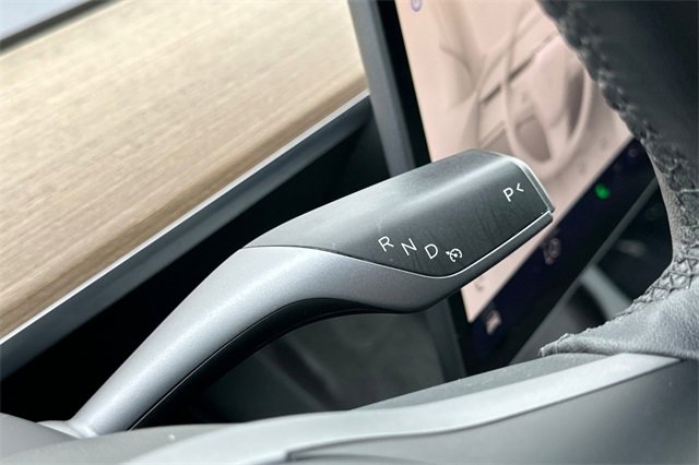 Used 2023 Tesla Model 3 Standard Range image 24