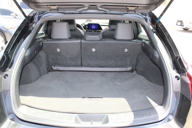 Certified 2023 Lexus UX 250h FWD w/ Accessory Package (Z2) image 8