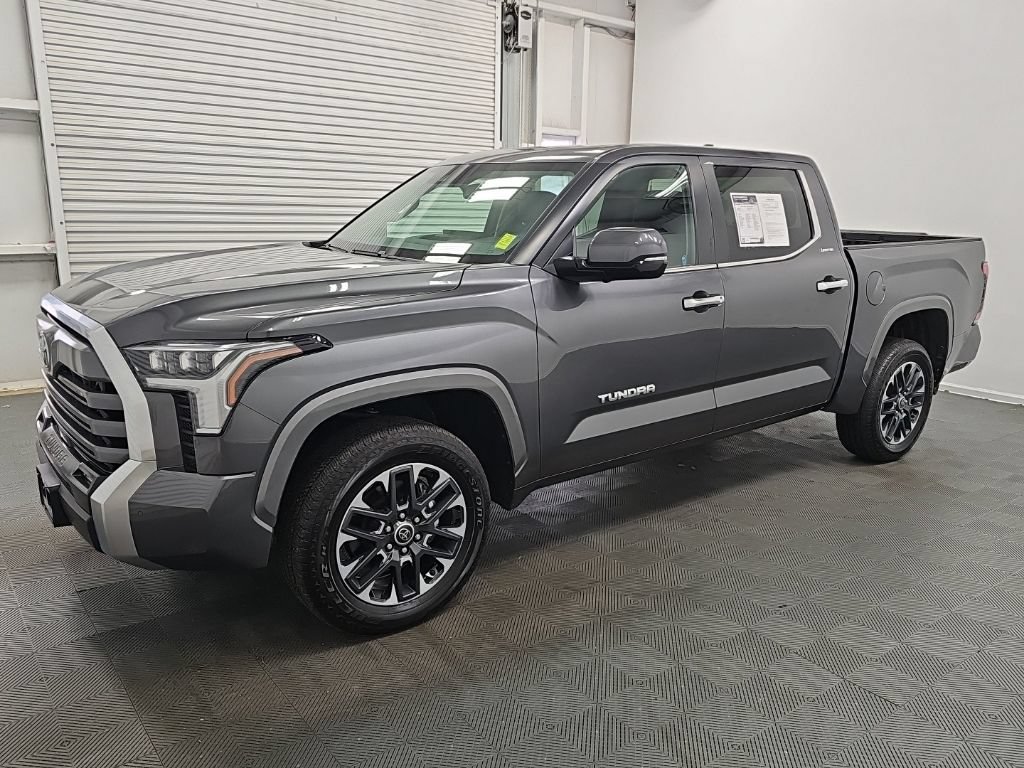 Used 2024 Toyota Tundra Limited AWD/4WD image 5