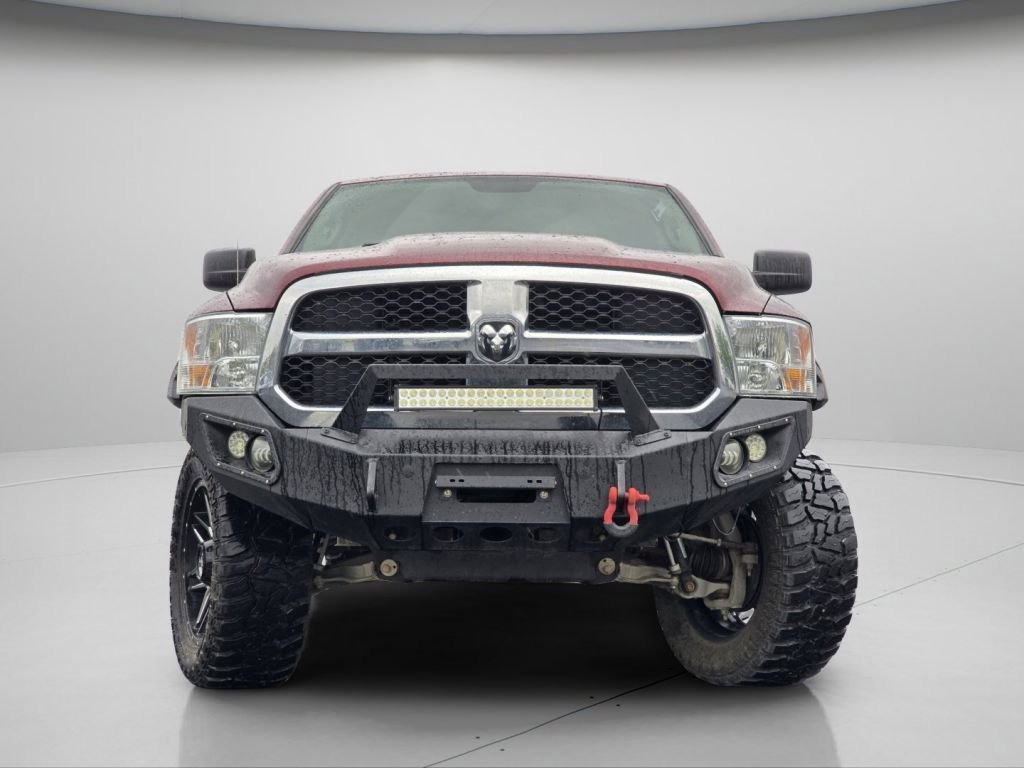 Used 2020 RAM 1500 Classic SLT AWD/4WD image 3