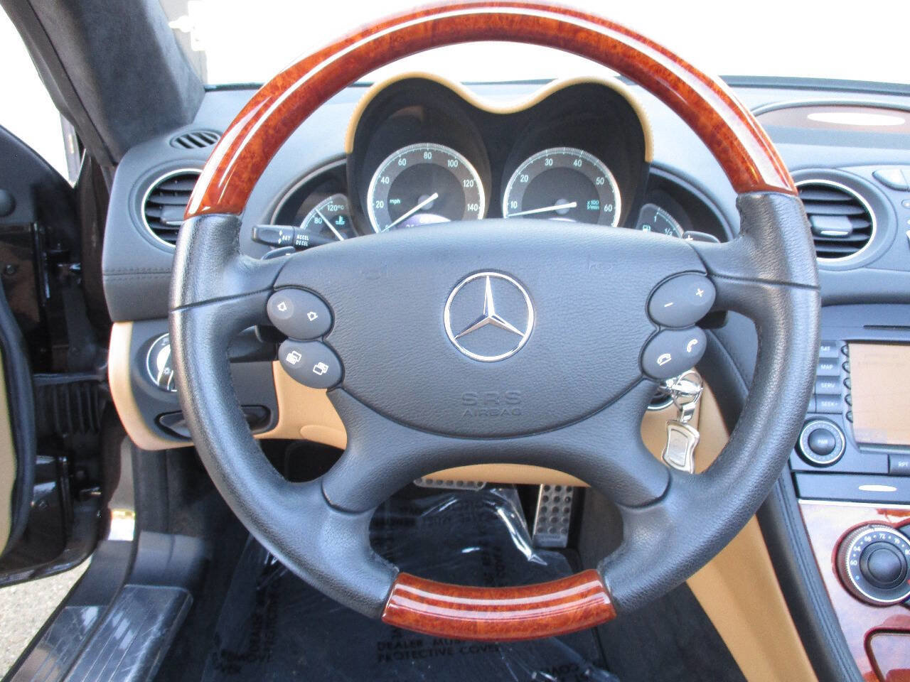 Used 2007 Mercedes-Benz SL 550 image 28