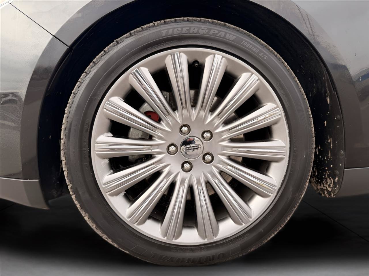 Used 2015 Lincoln MKS w/ Equipment Group 101A FWD image 30