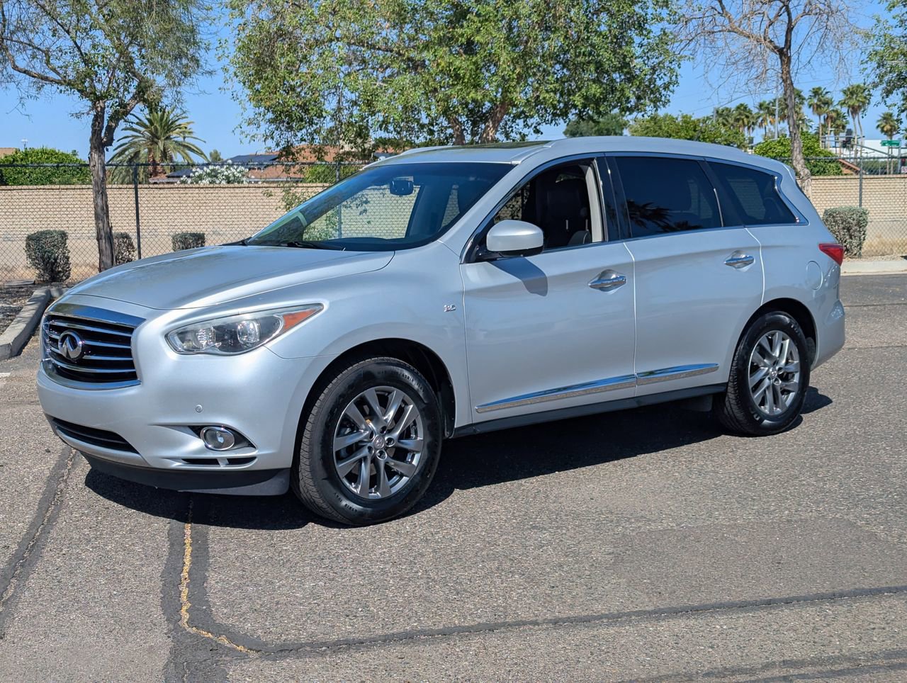 Used 2015 INFINITI QX60 FWD w/ Premium Plus Package image 1
