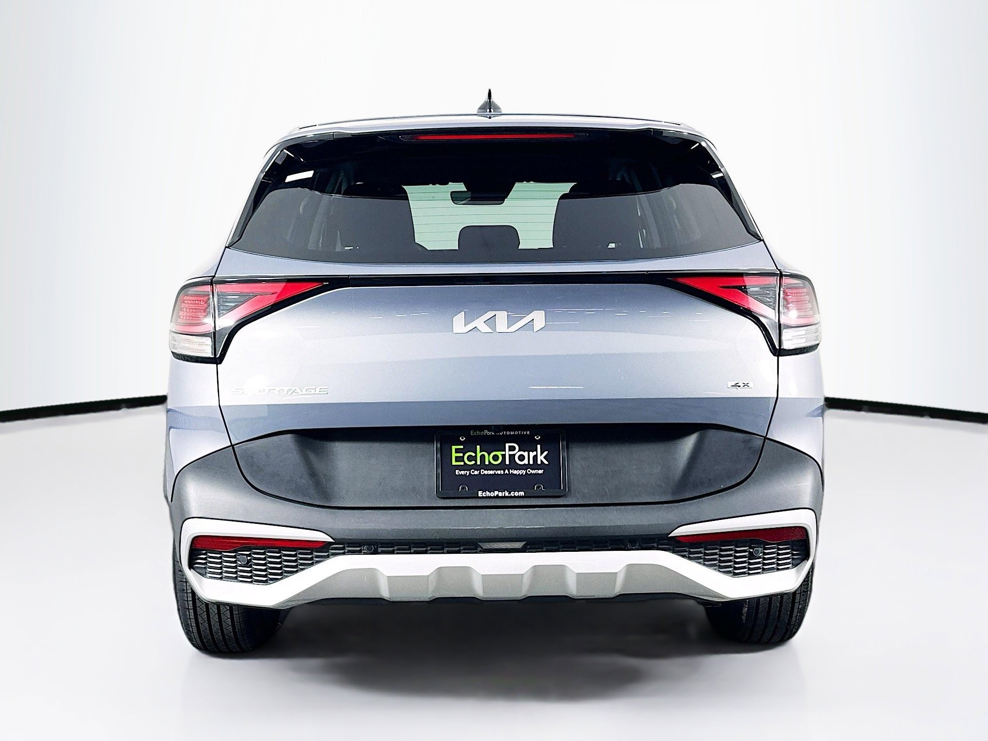 Used 2025 Kia Sportage LX image 7