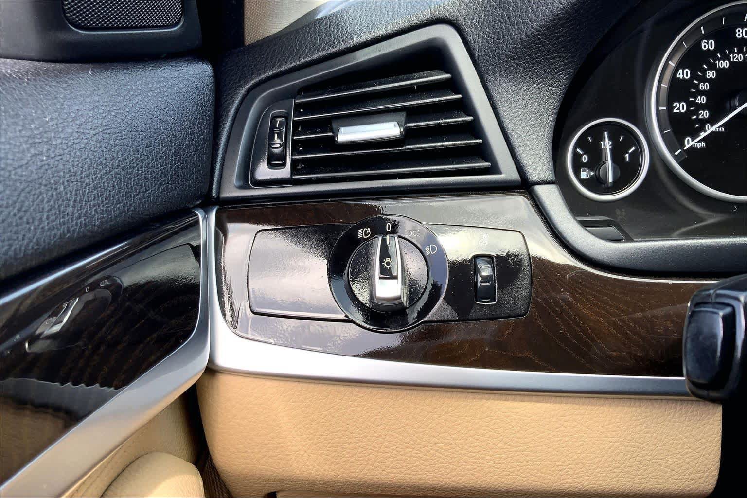 Used 2014 BMW 535i xDrive Sedan AWD/4WD image 36