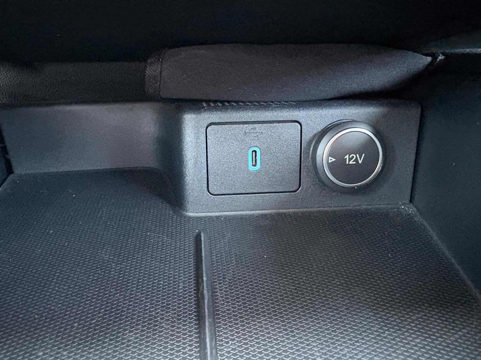Used 2020 Ford Escape SEL FWD image 28