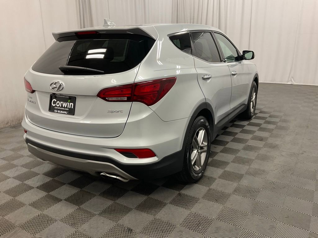 Used 2017 Hyundai Santa Fe Sport image 3