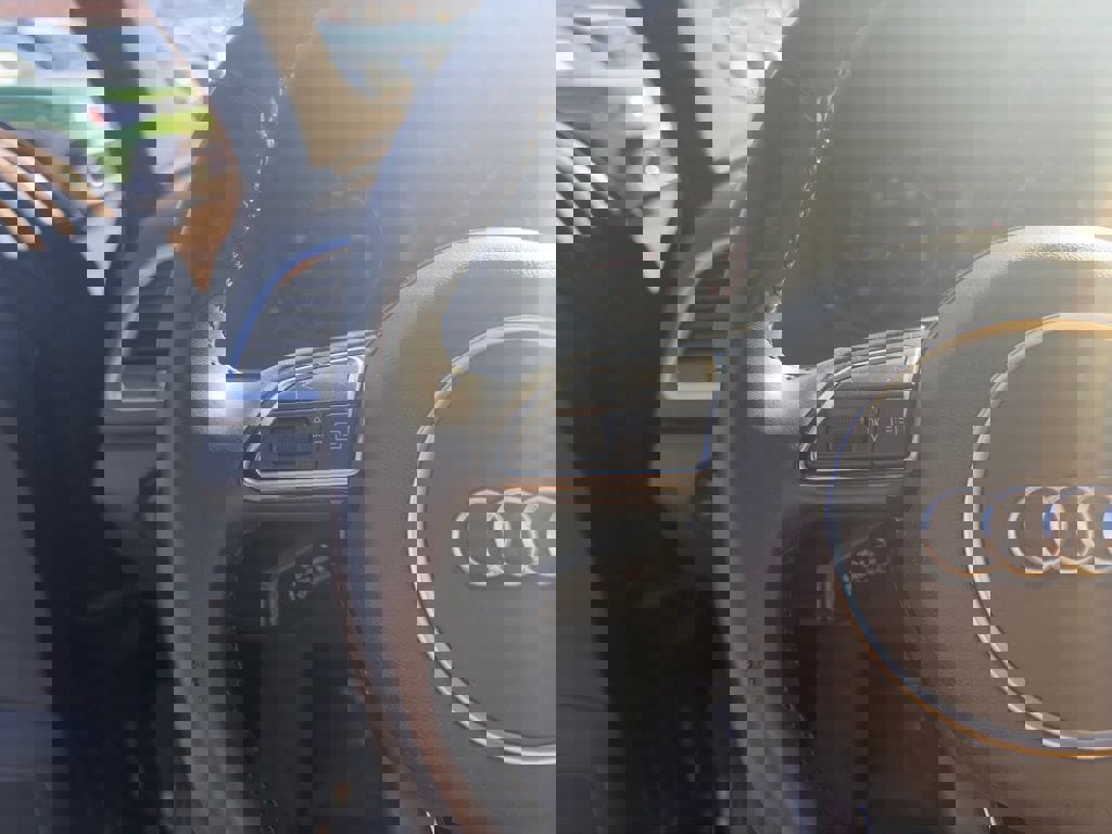 Used 2018 Audi Q3 2.0T Premium Plus w/ Premium Plus Package image 22