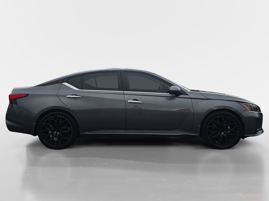 Used 2024 Nissan Altima 2.5 SL image 6