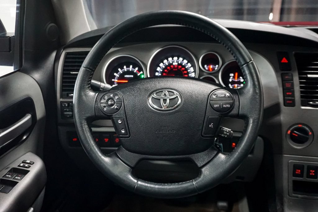 Used 2010 Toyota Sequoia Limited AWD/4WD image 67