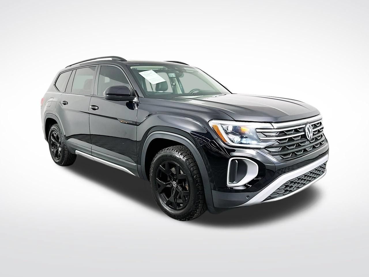 Used 2024 Volkswagen Atlas Peak Edition SE AWD/4WD image 1