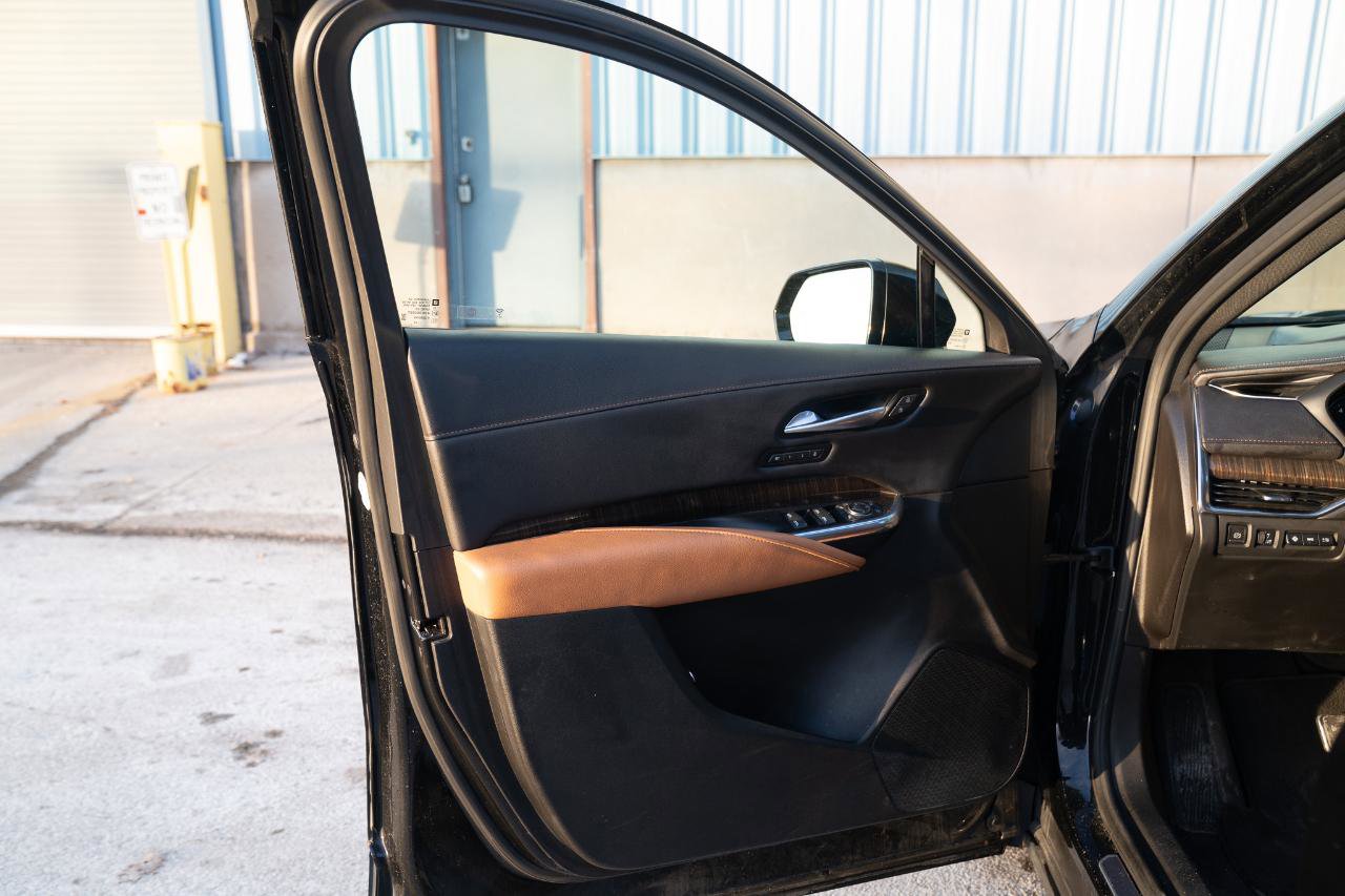 Used 2023 Cadillac XT4 Sport image 19